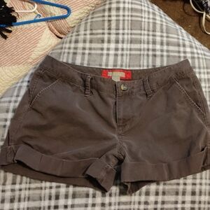 Old Navy Women's Tan Cargo Shorts